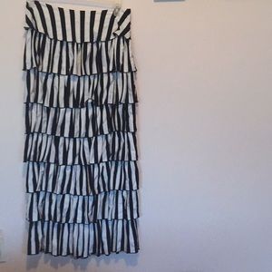 Dainty Jewell’s Ruffle Skirt